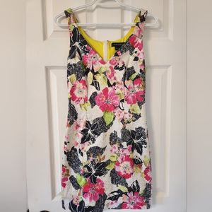 Marciano floral dress EUC. Size 6.